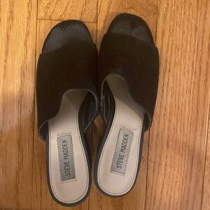 Steve Madden black heels